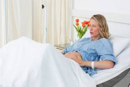 فشار درمانی و کاهش درد زایمان با طب سوزنی pain relief during labour